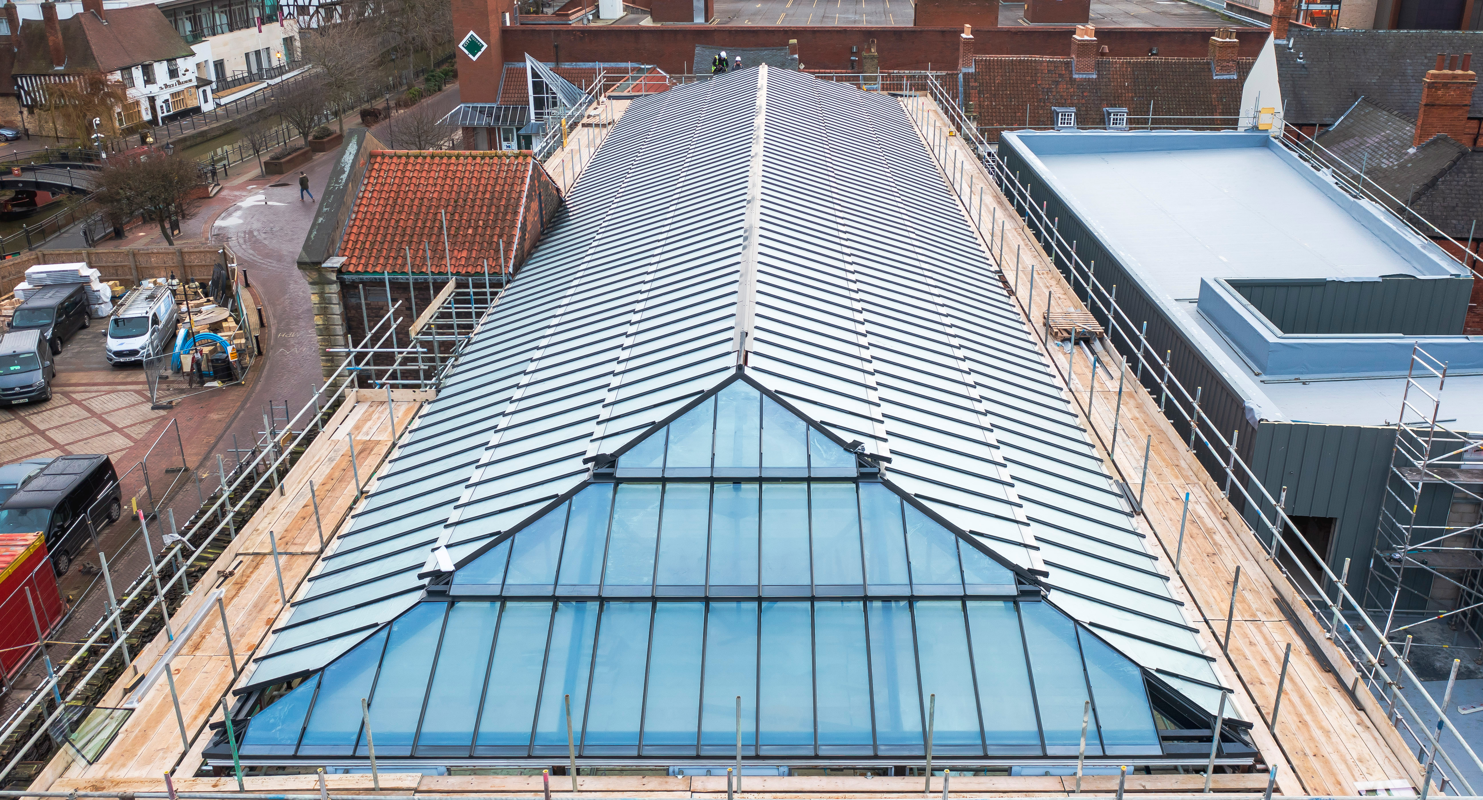 The glass roof for the building has now been completed.