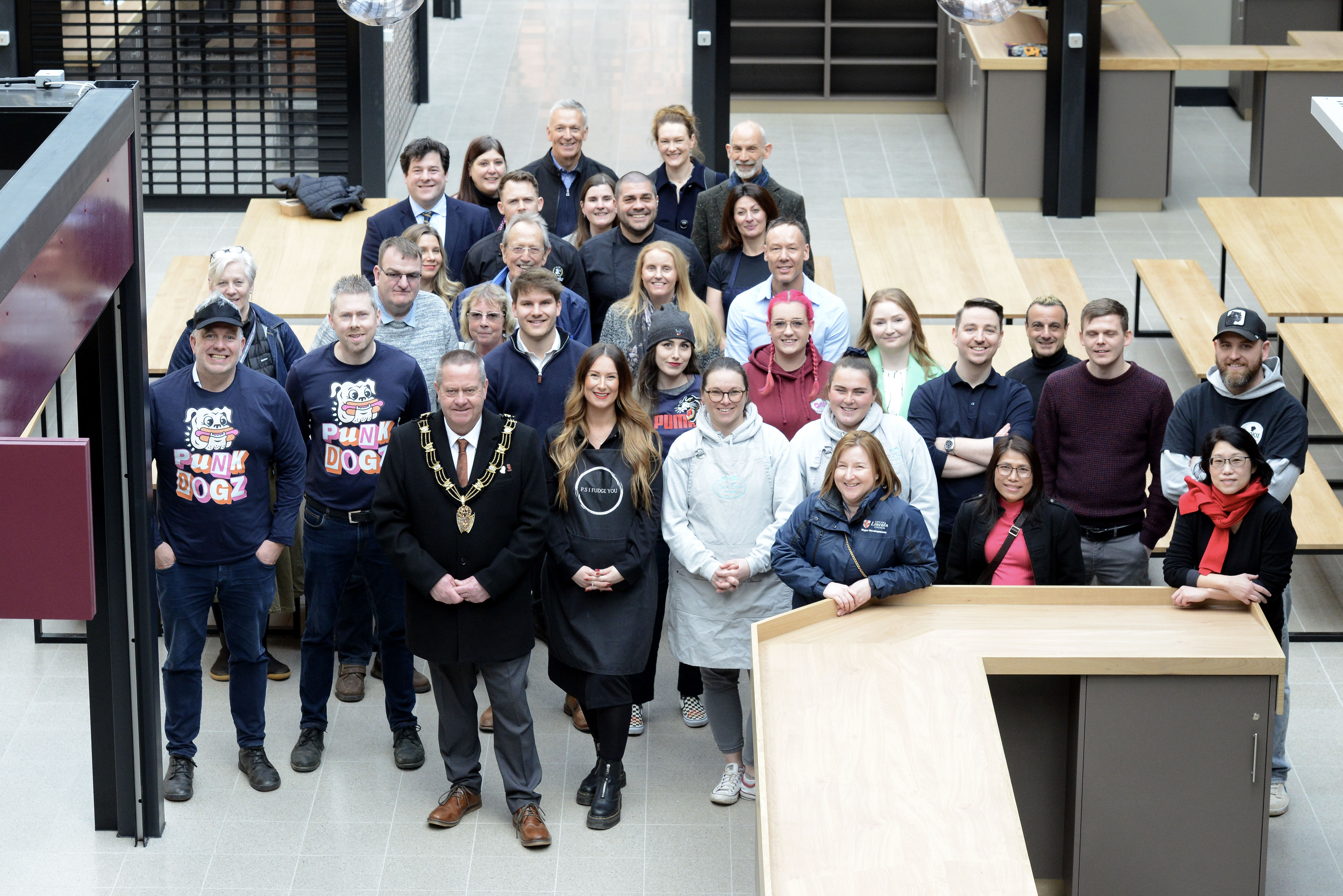 Lincoln Towns Deal Board and new traders at the market